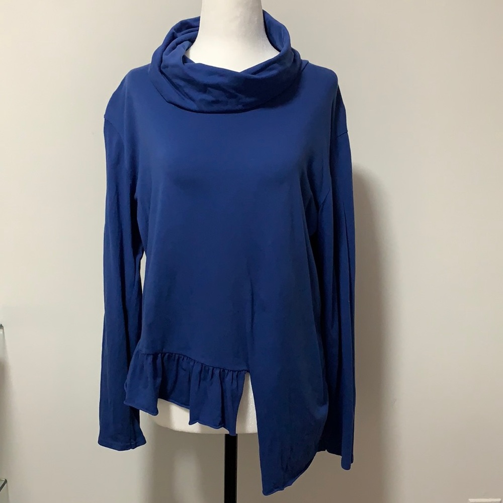 Topics Long-sleeve Asymmetrical Turtleneck Top